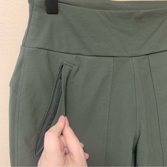 Athleta Headlands Hybrid Cargo Pants Size 4 Tall Olive Green Gray Flawed - Picture 5 of 15